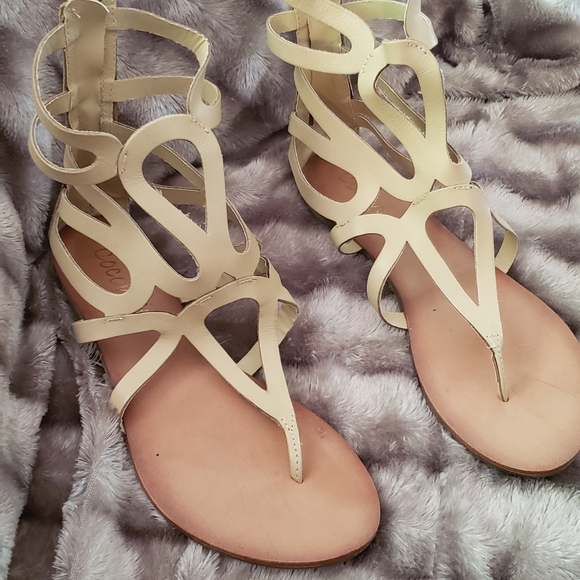 Coconuts by Matisse Shoes - Gladiator Sandals with Zipper back